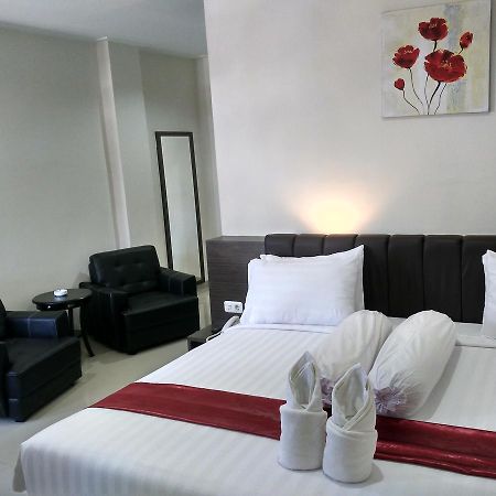 Grand Indobaru Hotel Selatpanjang Esterno foto