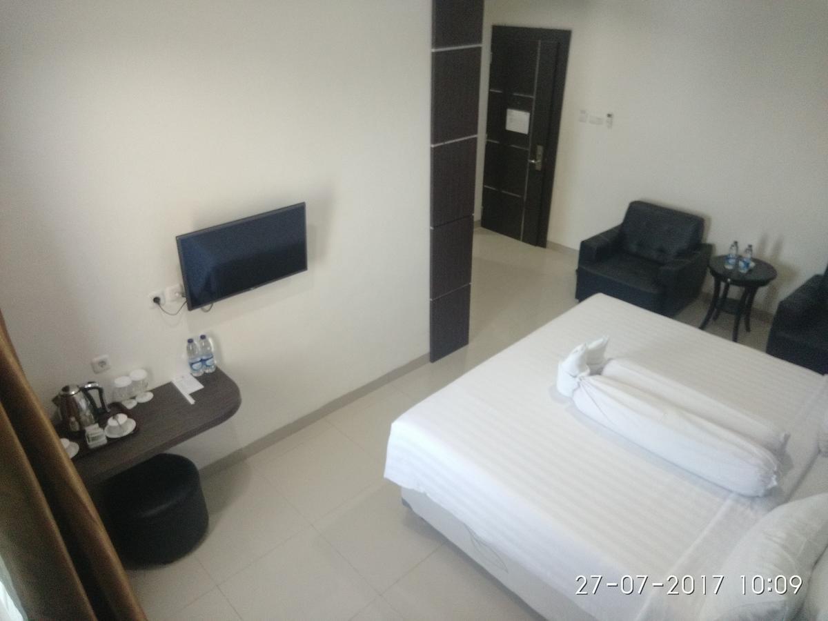 Grand Indobaru Hotel Selatpanjang Esterno foto