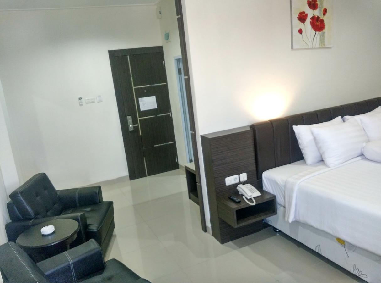 Grand Indobaru Hotel Selatpanjang Esterno foto