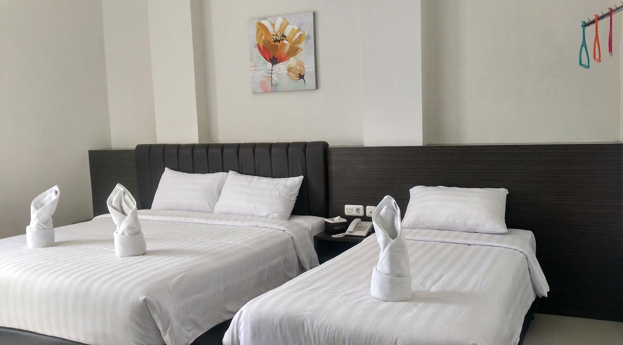 Grand Indobaru Hotel Selatpanjang Esterno foto