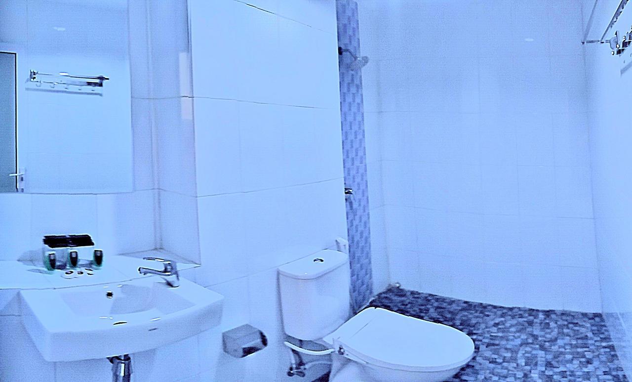 Grand Indobaru Hotel Selatpanjang Esterno foto