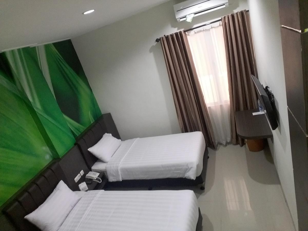 Grand Indobaru Hotel Selatpanjang Esterno foto