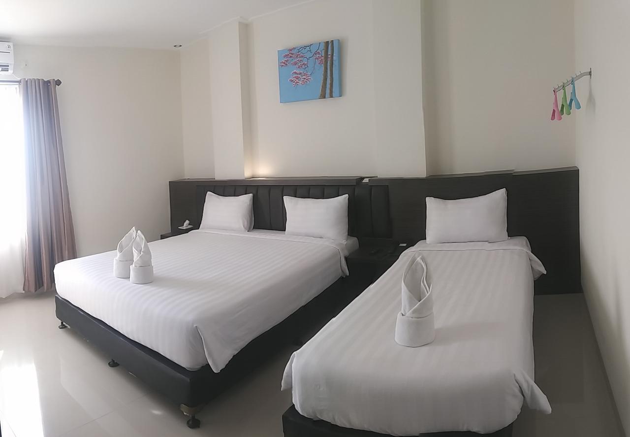 Grand Indobaru Hotel Selatpanjang Esterno foto